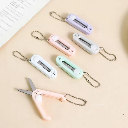 휴대용 미니 접이식 가위 키링형 슬라이드 잠금 소형 문구 공예 DIY 가위, 4개, 혼합색상