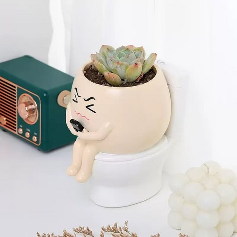 시엔케이/ 그네타는 인형 화분 장식용 다육이 화분 테이블 소품, 1개, 응가하는 화분