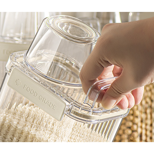 달팽이리빙 퀴진드마망 밀폐 잡곡통 1800ml 후기 분석 - 냉장고 수납 실제 활용 예시