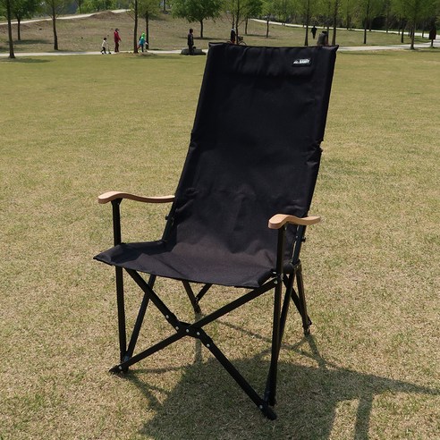 밴프 시그니처 릴렉스 특대 캠핑의자 후기 분석 - 하단 지지대 구조