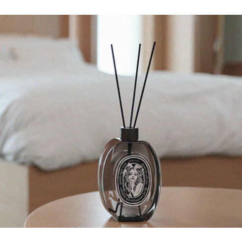 뷰카 센트 클래식 대용량 디퓨저 후기 분석 - 깔끔한 투명 용기 디테일