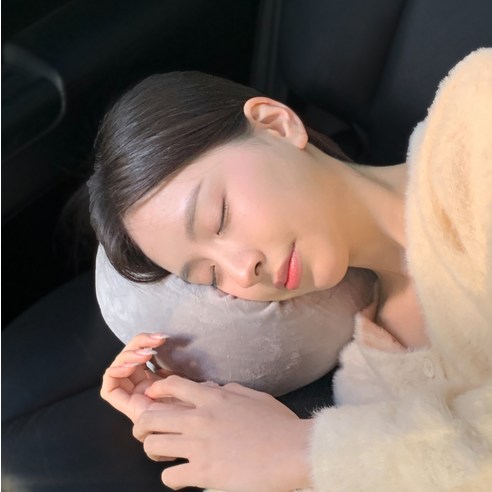 2천 원대로 누리는 완벽한 휴식, 지티스 기내용 목베개와 함께!