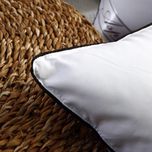 아임리빙 베개솜의 측면 두께감과 중량, 호텔 베개솜 추천