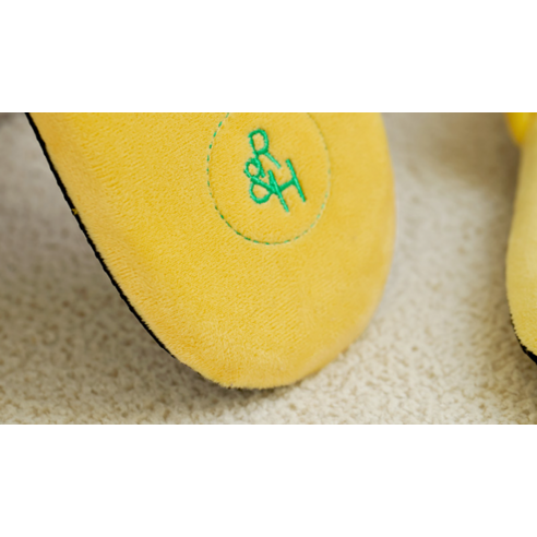 룸앤홈 벨벳 룸 슈즈 후기 분석 - 실내 인테리어 조화