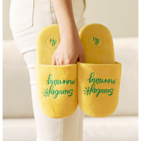 룸앤홈 벨벳 룸 슈즈 후기 분석 - 꼼꼼한 박음질 디테일