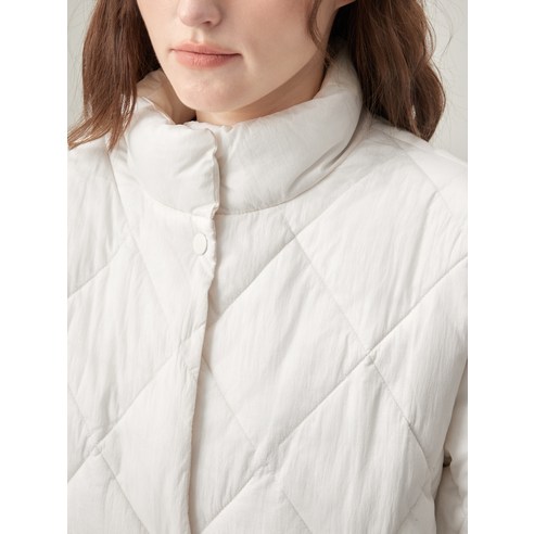 다양한 각도에서 본 ELLE PARIS 릴렉스핏 패딩 점퍼 착용 이미지