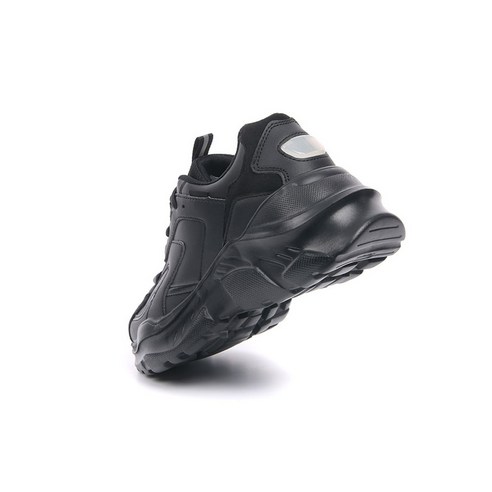 하루의 무게를 덜어줄 새로운 발걸음