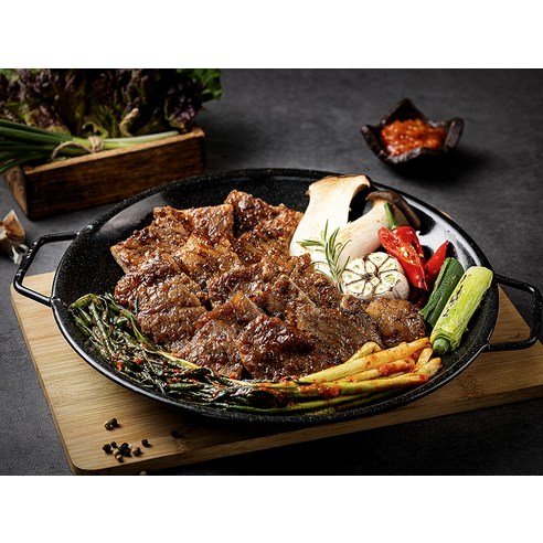 고급진 제주 흑돼지 백년초 왕구이용 (냉동), 1kg, 1개 후기 분석 - 조리 후 노릇노릇한 비주얼