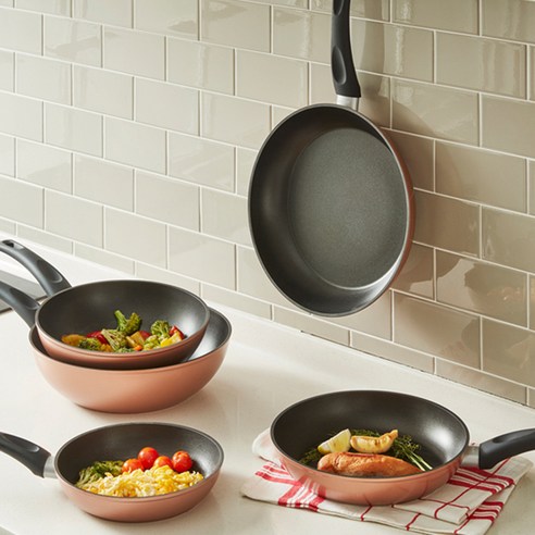 락앤락 인덕션 로즈골드 프라이팬 후기 분석 - 매끄러운 내부 코팅면