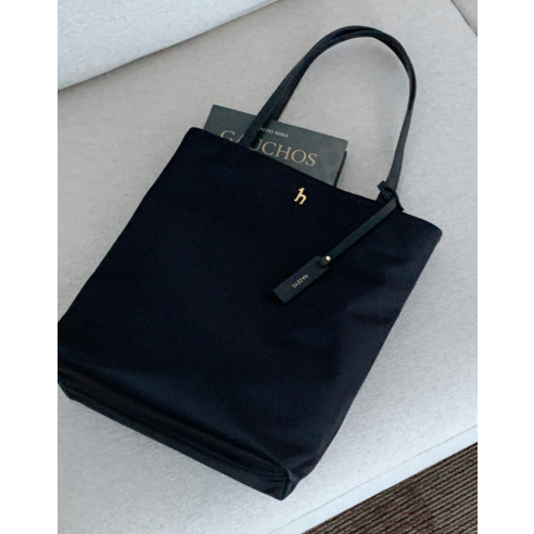 헤지스 나일론 퍼피 로고 숄더백 후기 분석 - 내부 포켓 구성