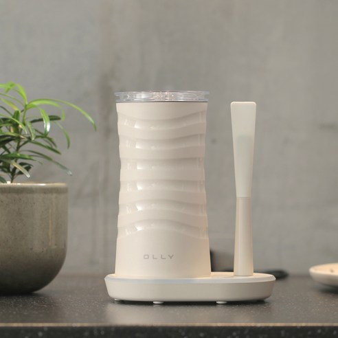 OLLY 전동 우유거품기 상세 이미지 - 곡선 디자인