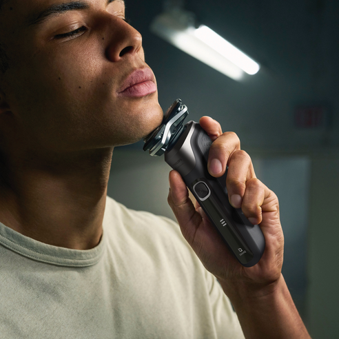 필립스 SkinIQ 5000 시리즈 전기면도기 후기 분석 - 방수 기능 테스트