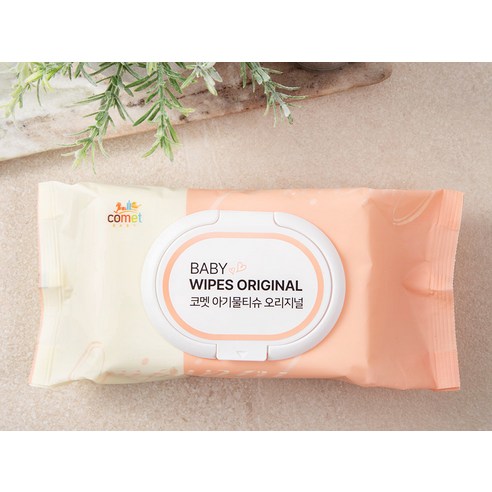 피부 자극 걱정 없이, 코멧 아기물티슈로 촉촉하고 안전하게!