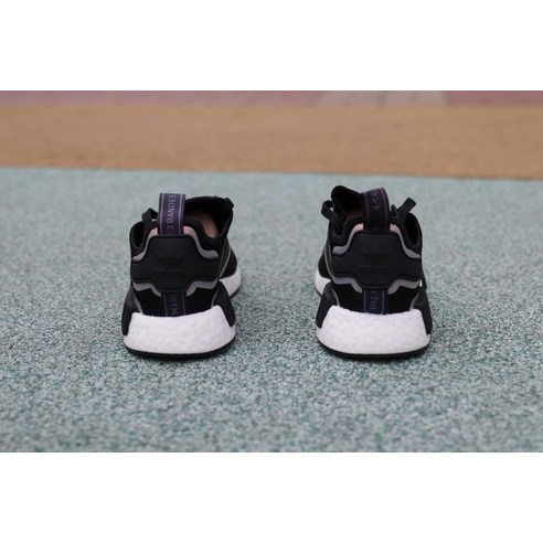 adidas NMD R1- /|