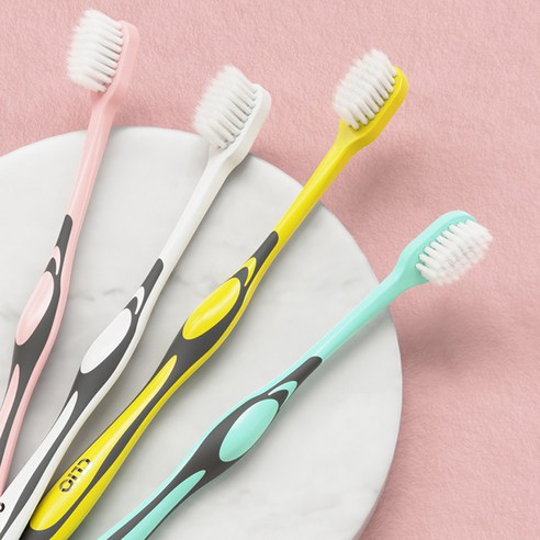 크리오 덴티메이트 시즌2 초극세모 칫솔 포장된 모습