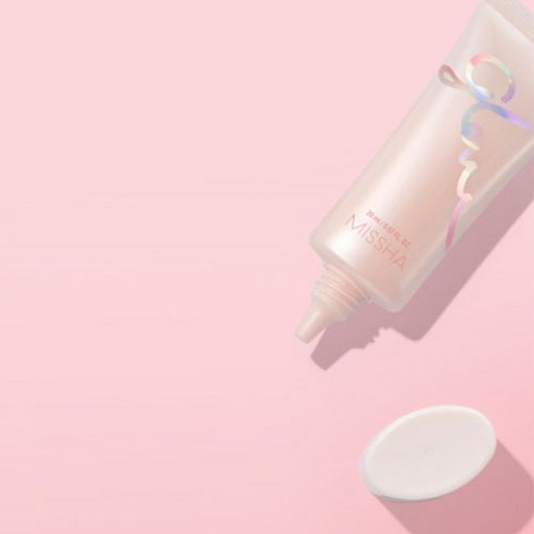 미샤 글로우 스킨밤의 제형 및 질감 클로즈업 이미지와 실제 사용 후기