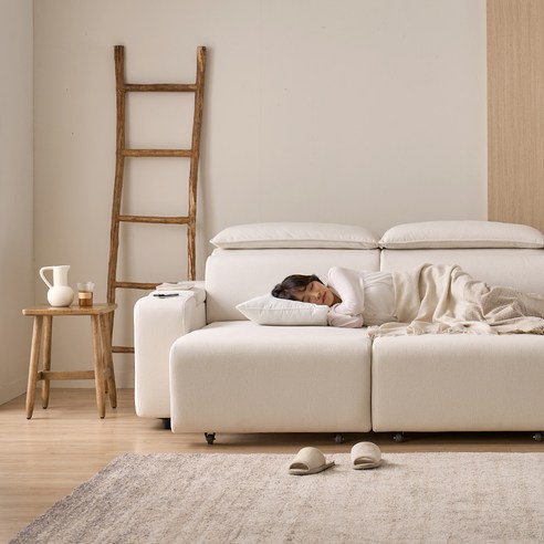 서울소호 무빙 리클라이너 슬라이드 4인용 소파 방문설치 후기 분석 - 소파 다리 및 하단부 지지력