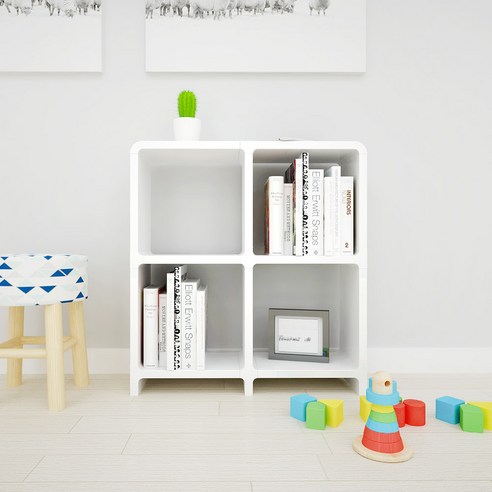 합리적인 가격과 심플한 디자인을 갖춘 플라스틱 책장