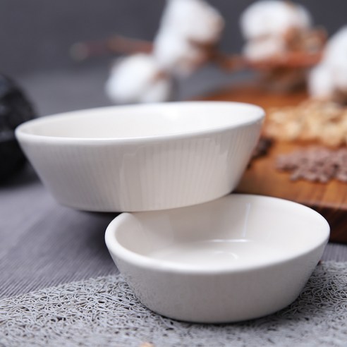 크라운포드 식기세트의 깔끔한 플레이팅 예시