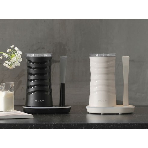 OLLY 전동 우유거품기 사용 모습 2