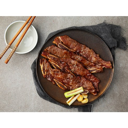 요리락 양념 소 LA 갈비 조리 후 근접 사진