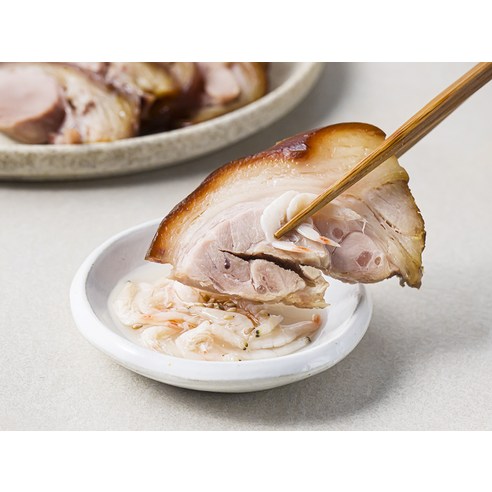 한돈 갓성비 족발 (냉장), 2.5kg, 1개 후기 분석 - 손질된 족발 단면