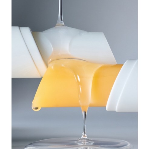 이니스프리 유채꿀 립밤 후기 분석 - 브랜드 아이덴티티가 돋보이는 연출