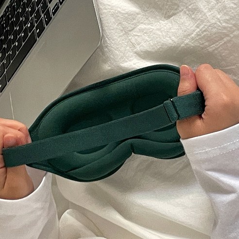 완벽한 차광으로 깊은 잠을 선사하는 입체 4D 수면안대