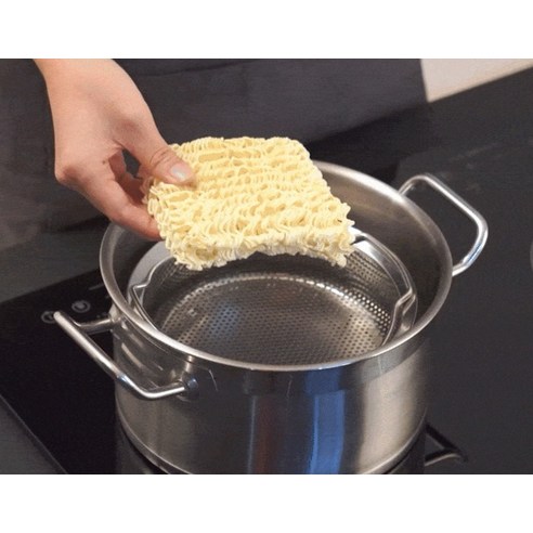 바겐슈타이거 스텐 304 펀칭찜기 1단 18cm의 소량 찜 요리 활용 후기 분석 이미지