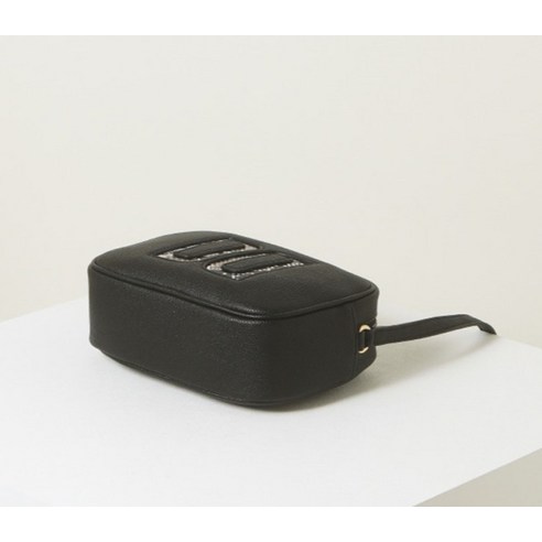 닥스 뱀피 DD로고 크로스백 블랙 후기 분석 - 디테일한 가죽 질감