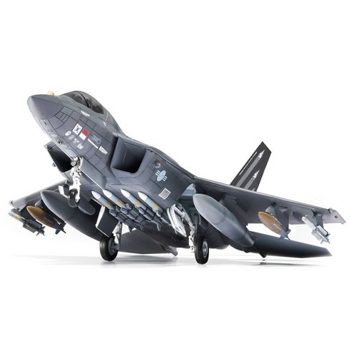 ACADEMY HOBBY MODEL KITS 1:72韓國空軍KF-21 Boramyeo塑膠模型戰鬥機
