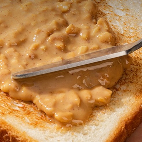 텁텁함 대신 입안 가득 퍼지는 100% 땅콩의 고소함