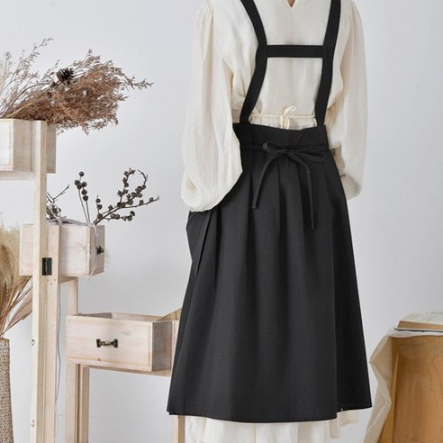 얼룩 걱정 없이 편안하고 스타일리시하게 요리하세요