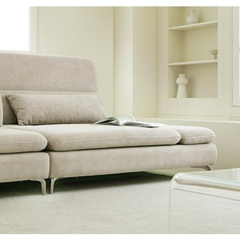 커피 얼룩 걱정 없는 편안함, 마루이 브리즈 소파로 달라진 거실