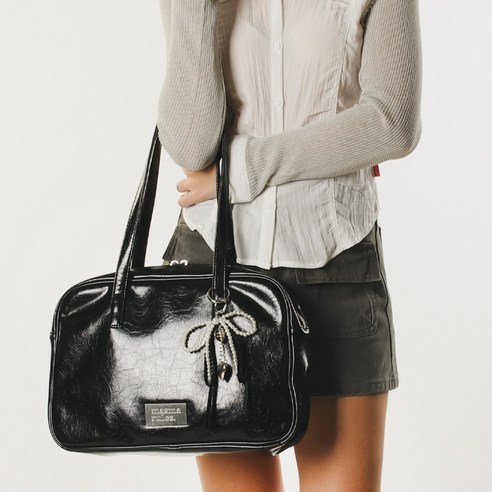 마스마룰즈 여성용 304 레더 숄더백 + 파우치 세트 후기 분석 - 넉넉한 내부 수납력