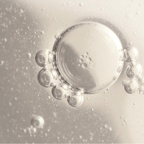 에센허브 티트리 100 오일 후기 분석 - 제형의 투명도 확인