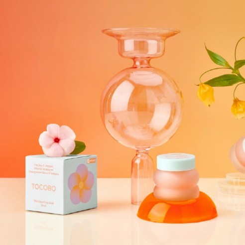 토코보 비타 글레이즈드 립 마스크 후기 분석 - 연출 컷 2