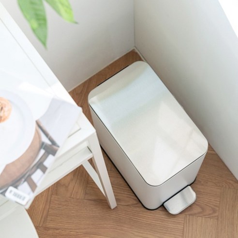 냄새 걱정 끝! 프랑코홈 페달 휴지통으로 더욱 쾌적한 주방을!