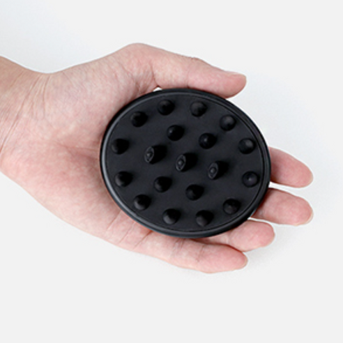 다슈 데일리 스칼프 스케일링 샴푸 브러쉬 후기 분석 - 후면 로고 및 디자인