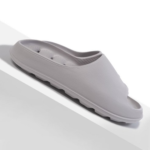 다양한 각도에서 본 베이스알파에센셜 남성용 실내화 디자인 후기