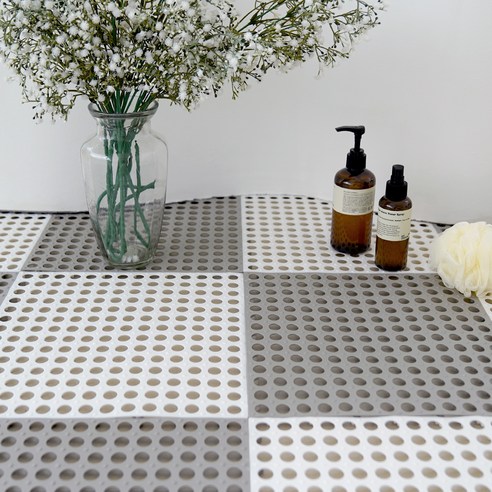 안전하고 쾌적한 욕실, 코멧 욕실 퍼즐매트로 시작하세요!