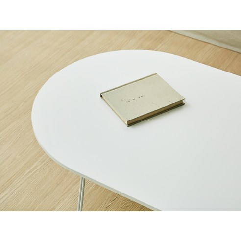 합리적인 가격과 실용성을 모두 갖춘 코멧 홈 접이식 매트 테이블!