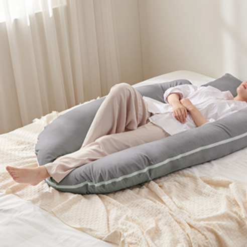 삼익가구 모노 U자형 커버분리형 바디필로우 + 레그필로우 후기 분석 - 편안한 사용 모습