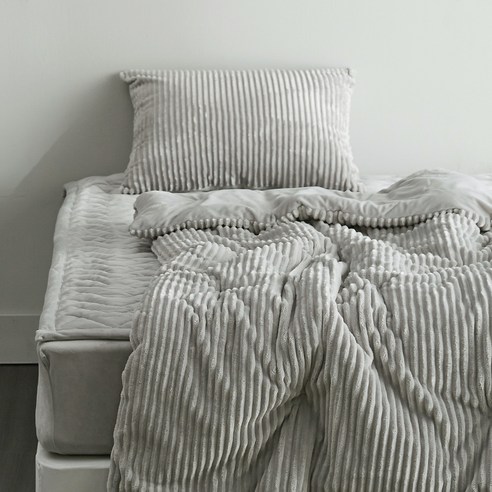 다양한 각도에서 본 라뽐므 노르빅 차렵이불