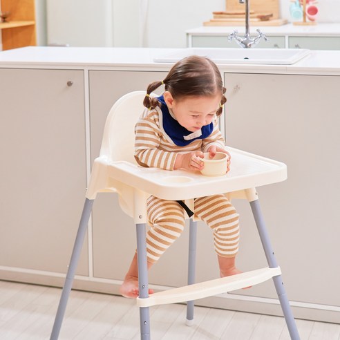 원더파파 높이조절 가능한 발받침 유아용 하이체어 후기 분석 - 다리 지지대 구조