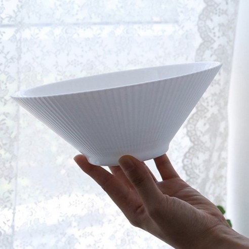 라보니 웨어 플리츠 면기 후기 분석 - 위에서 본 깔끔한 내부