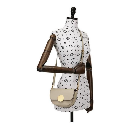 오야니 로티 새들 크로스바디백 후기 분석 - 착용 시 크기 체감