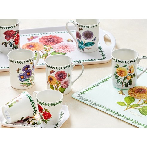 포트메리온 보타닉가든 머그컵 4종 세트 후기 분석 - 음료를 담은 연출샷