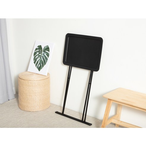 코멧 접이식 사이드 테이블 하나로 좁은 공간의 불편함을 해결하세요