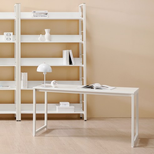 책상 하나로 달라지는 집중력과 공간감